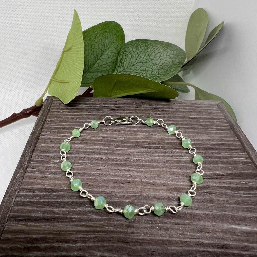 Dainty Ceramic Bead Bracelet - mint green
